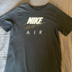 Nike Air Tshirt- boys large